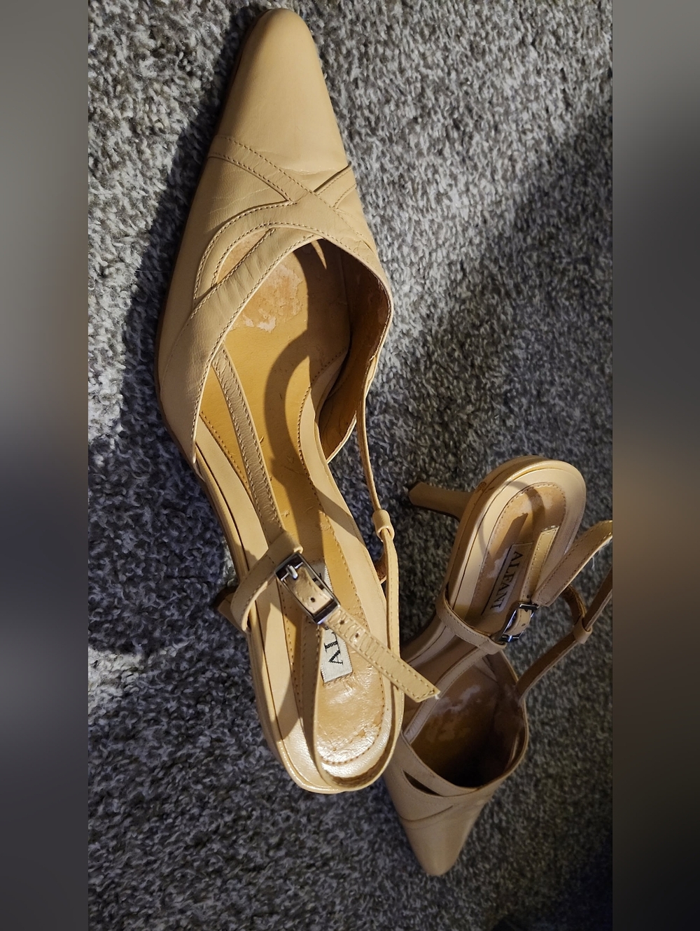 Vintage Alfani Women’s Beige Pointed-Toe Slingback Heels